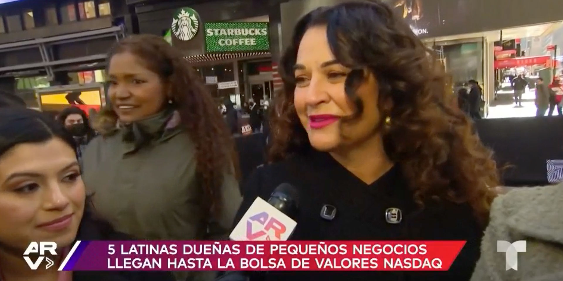Emprendedoras latinas viajan a Nueva York para tocar la campana de Nasdaq